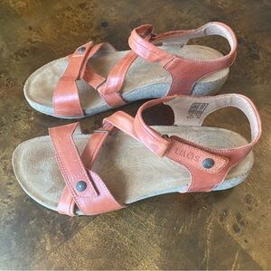 Taos Footwear Universe Burnt Orange Sandals woman’s 9 eur 40